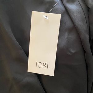 Black long sleeve Tobi dress